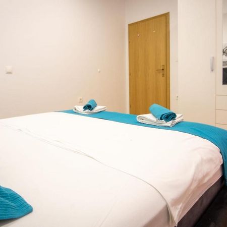 מאקרסקה Apartment Cvita Free Beach Parking מראה חיצוני תמונה