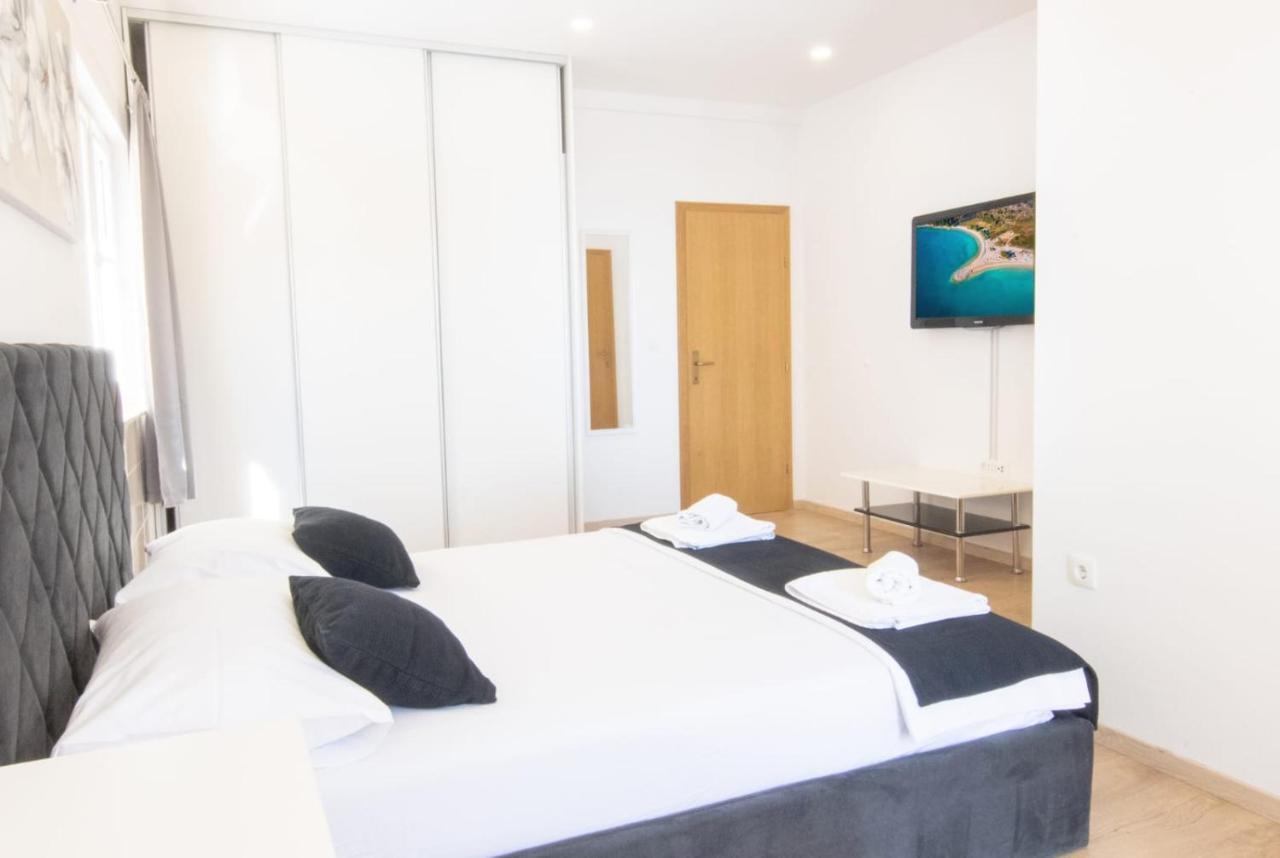 מאקרסקה Apartment Cvita Free Beach Parking מראה חיצוני תמונה