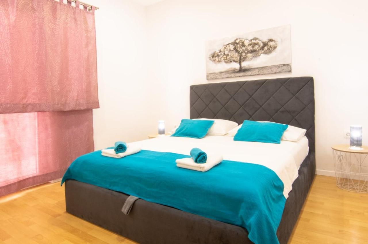 מאקרסקה Apartment Cvita Free Beach Parking מראה חיצוני תמונה