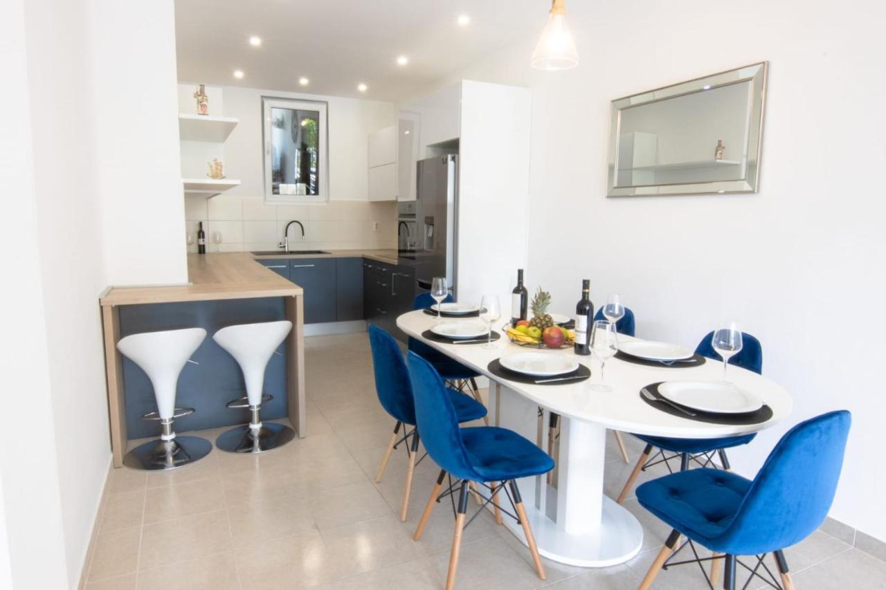 מאקרסקה Apartment Cvita Free Beach Parking מראה חיצוני תמונה