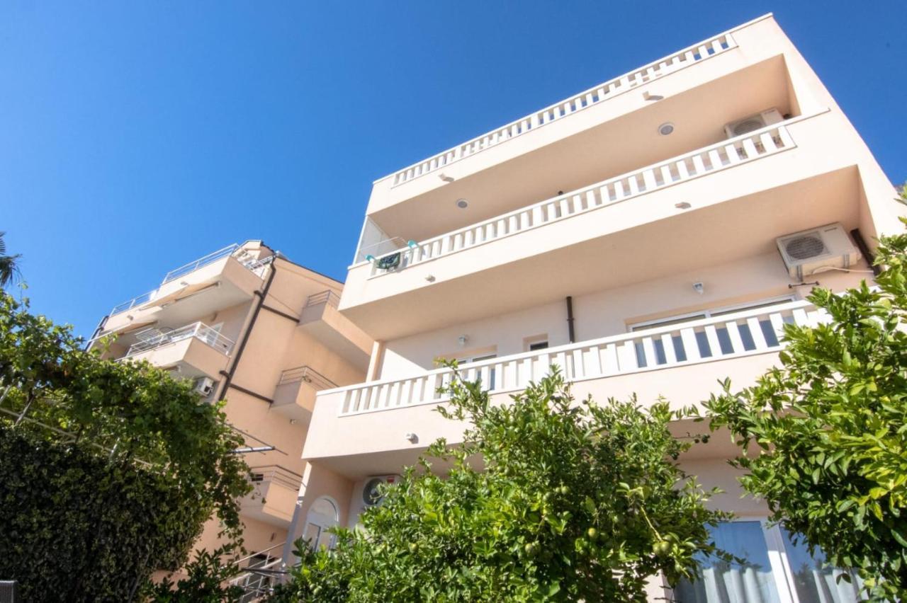 מאקרסקה Apartment Cvita Free Beach Parking מראה חיצוני תמונה